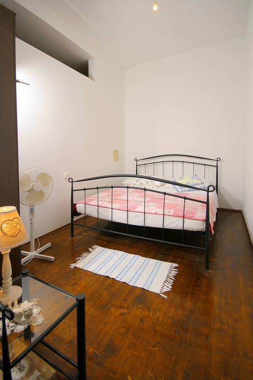 Apartments Parcela Seget Vranjica Room photo
