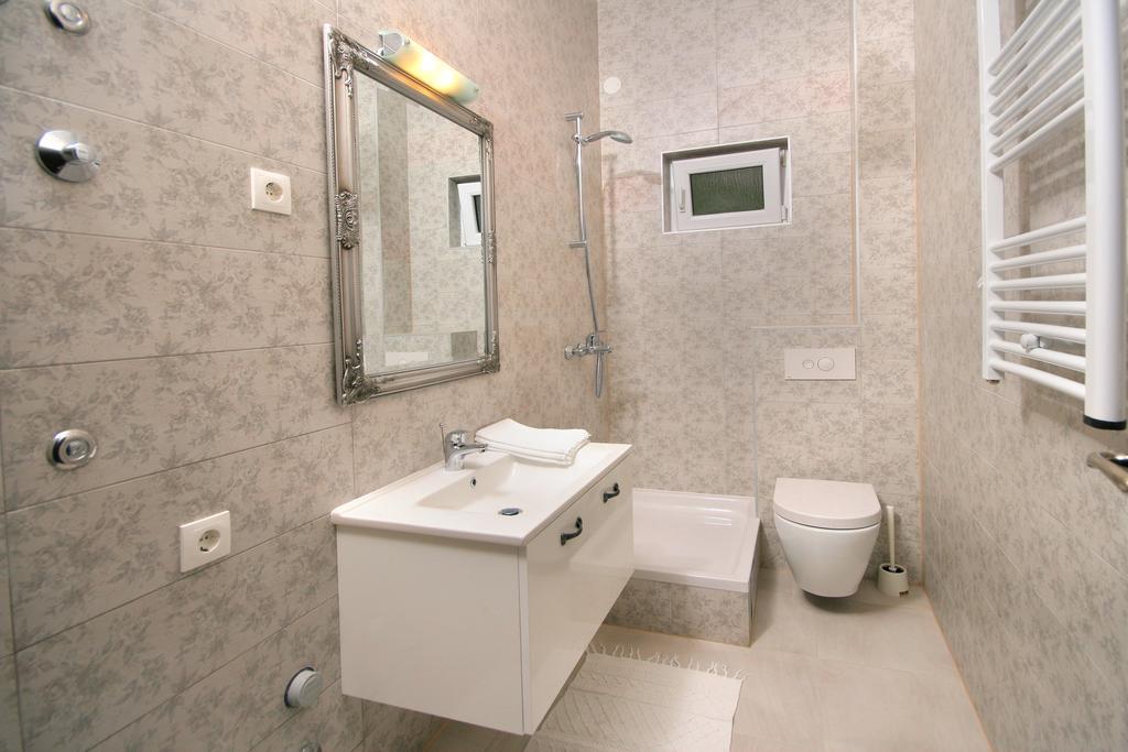 Apartments Parcela Seget Vranjica Exterior photo